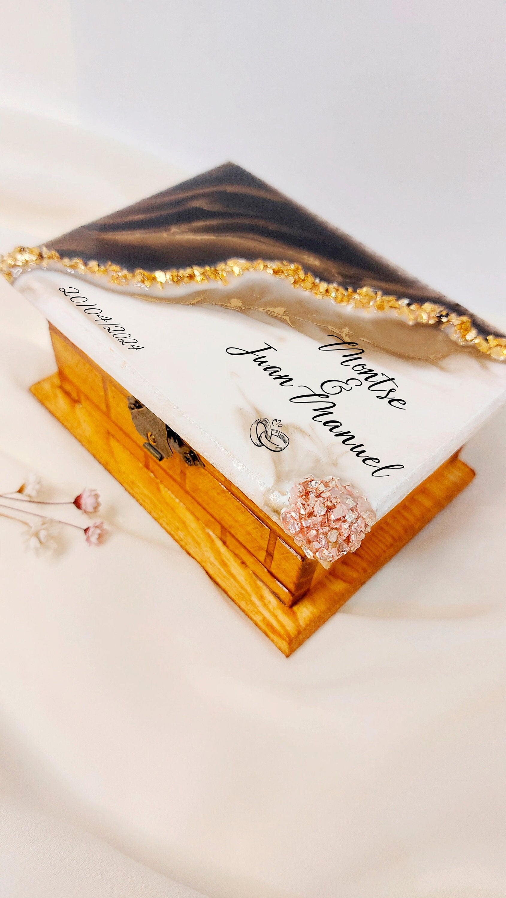 Porta alianzas de boda en madera y resina Personalizado