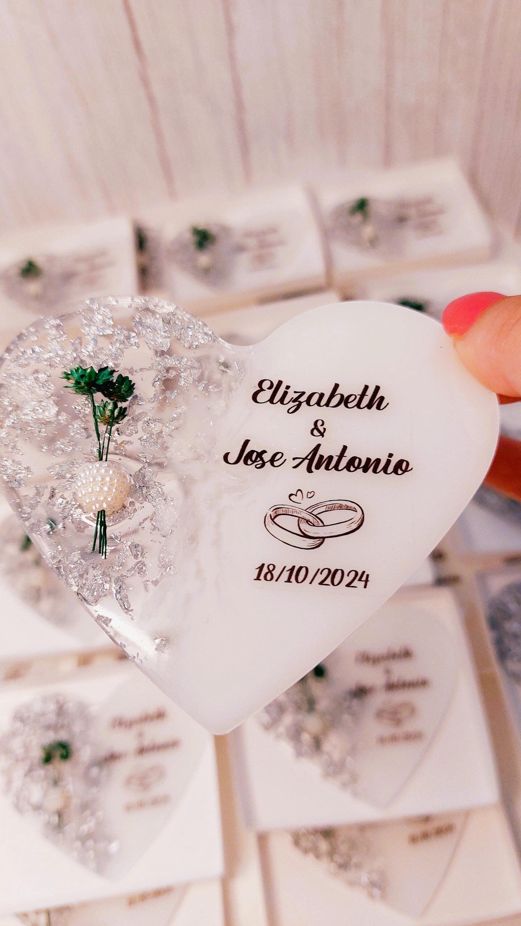 Imán floral personalizado para invitados