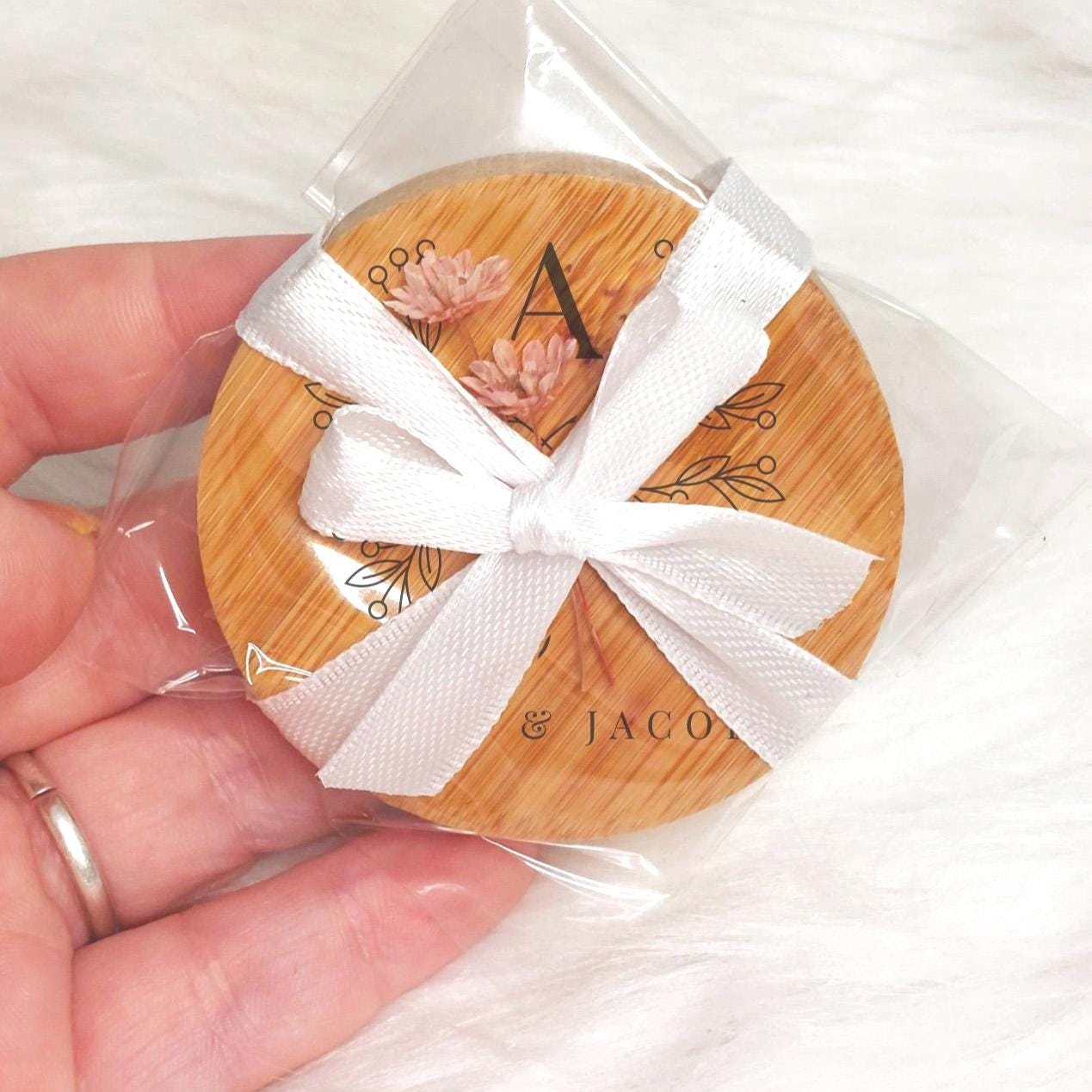 Abridor de madera personalizado Boda