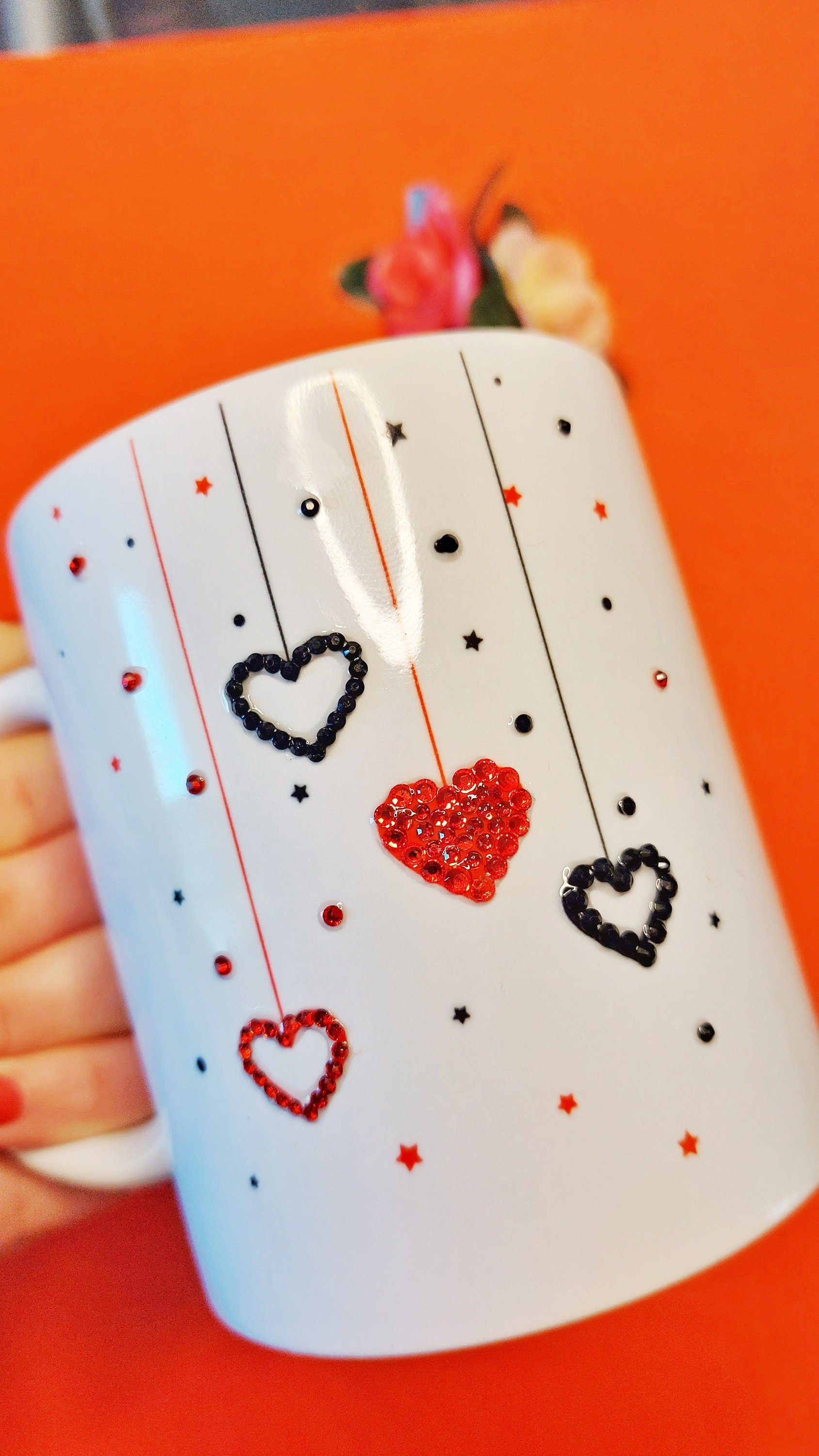 Taza cristales corazones personalizada