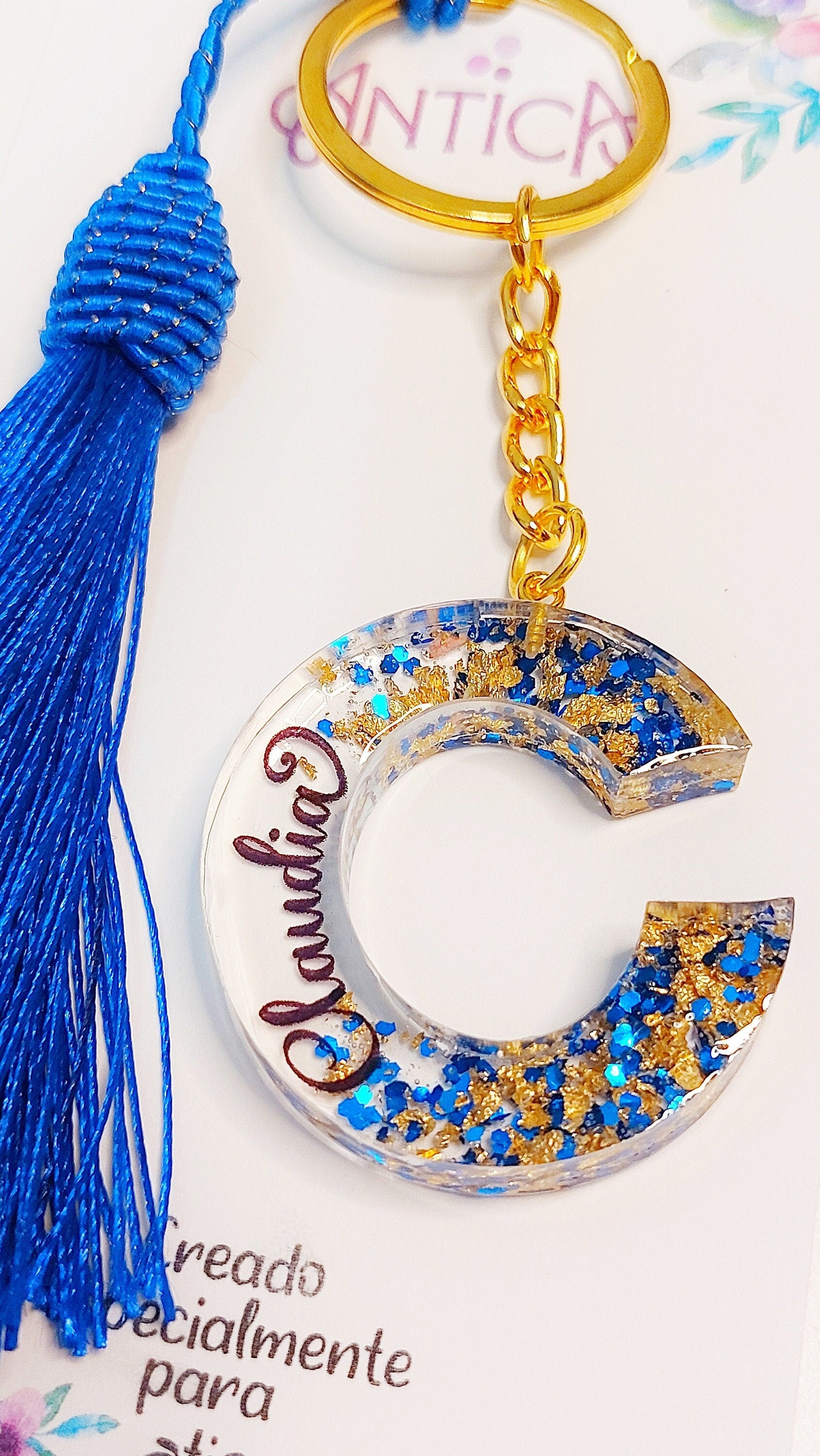 Llavero personalizado inicial en resina