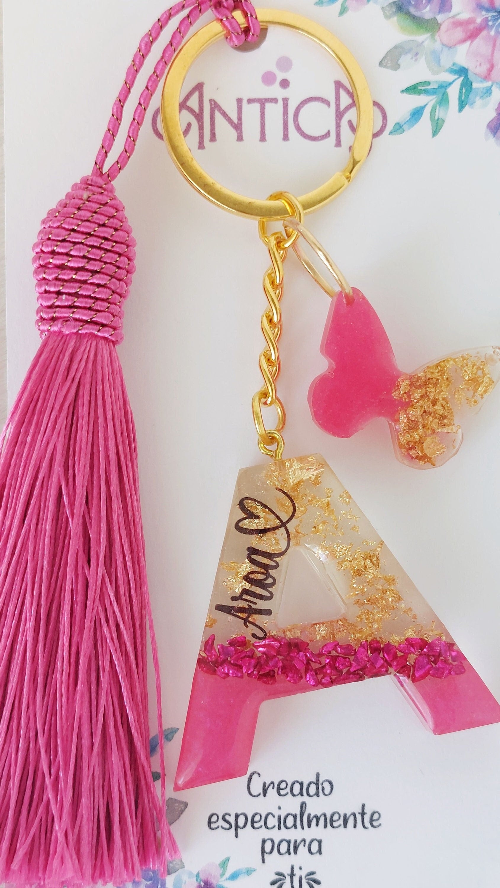 Llavero personalizado inicial en resina