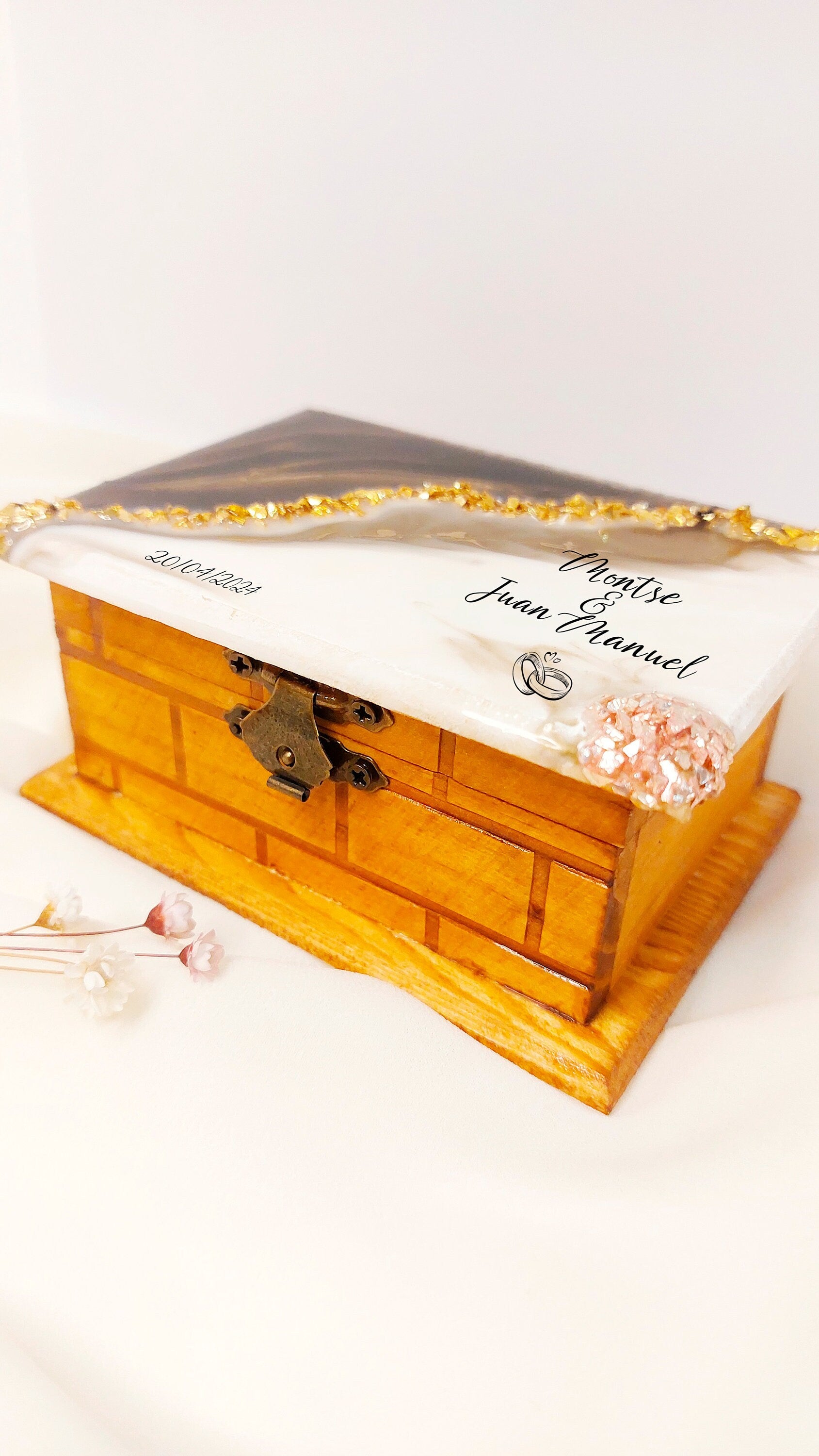 Porta alianzas de boda en madera y resina Personalizado