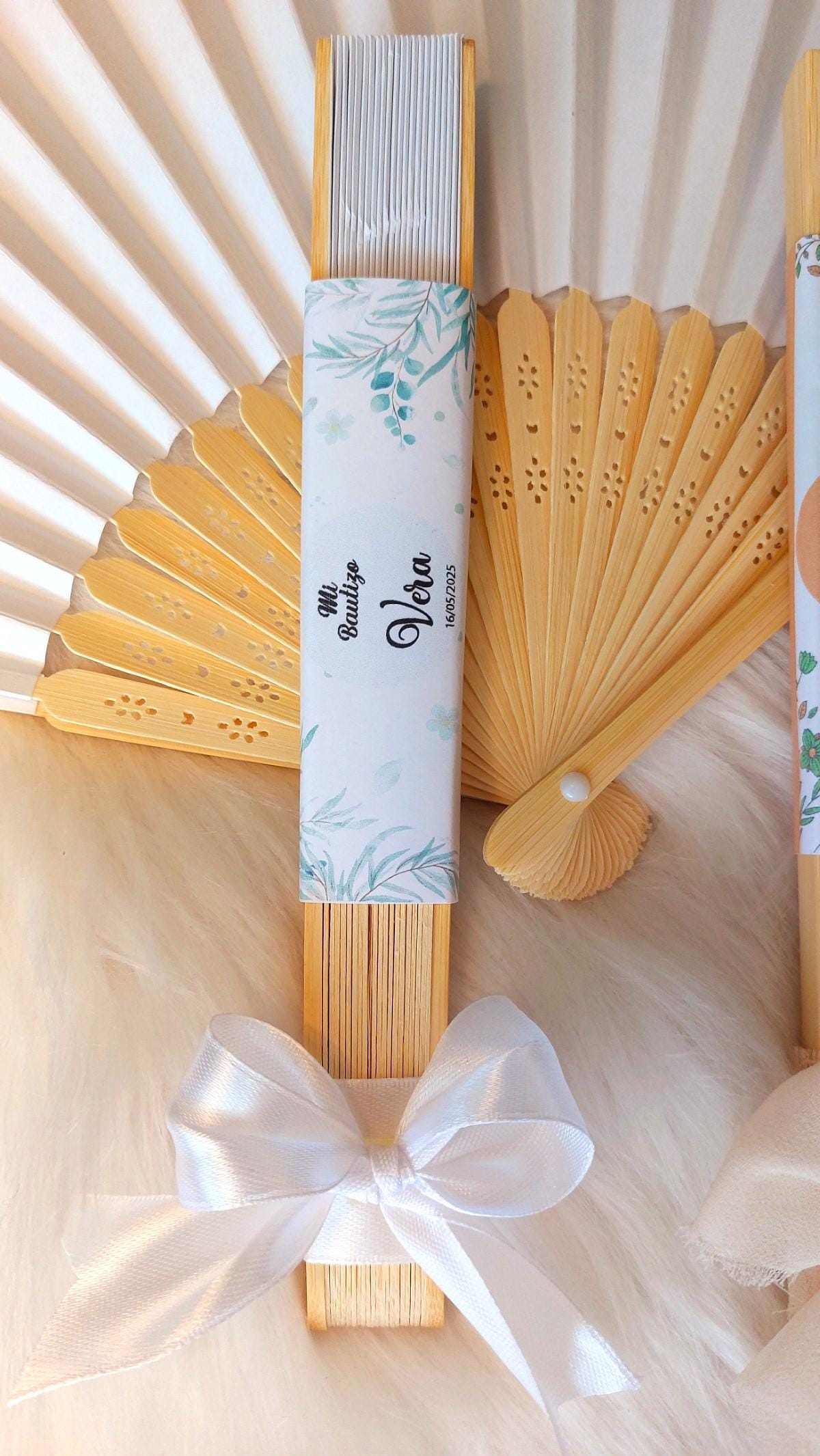Abanico con lazo personalizado