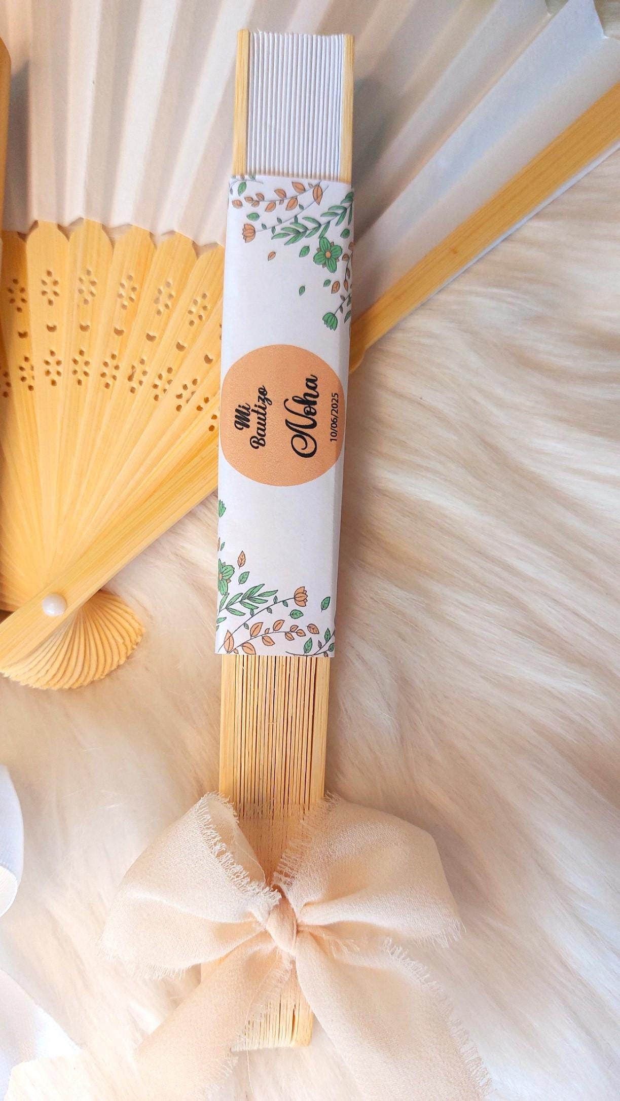 Abanico con lazo personalizado