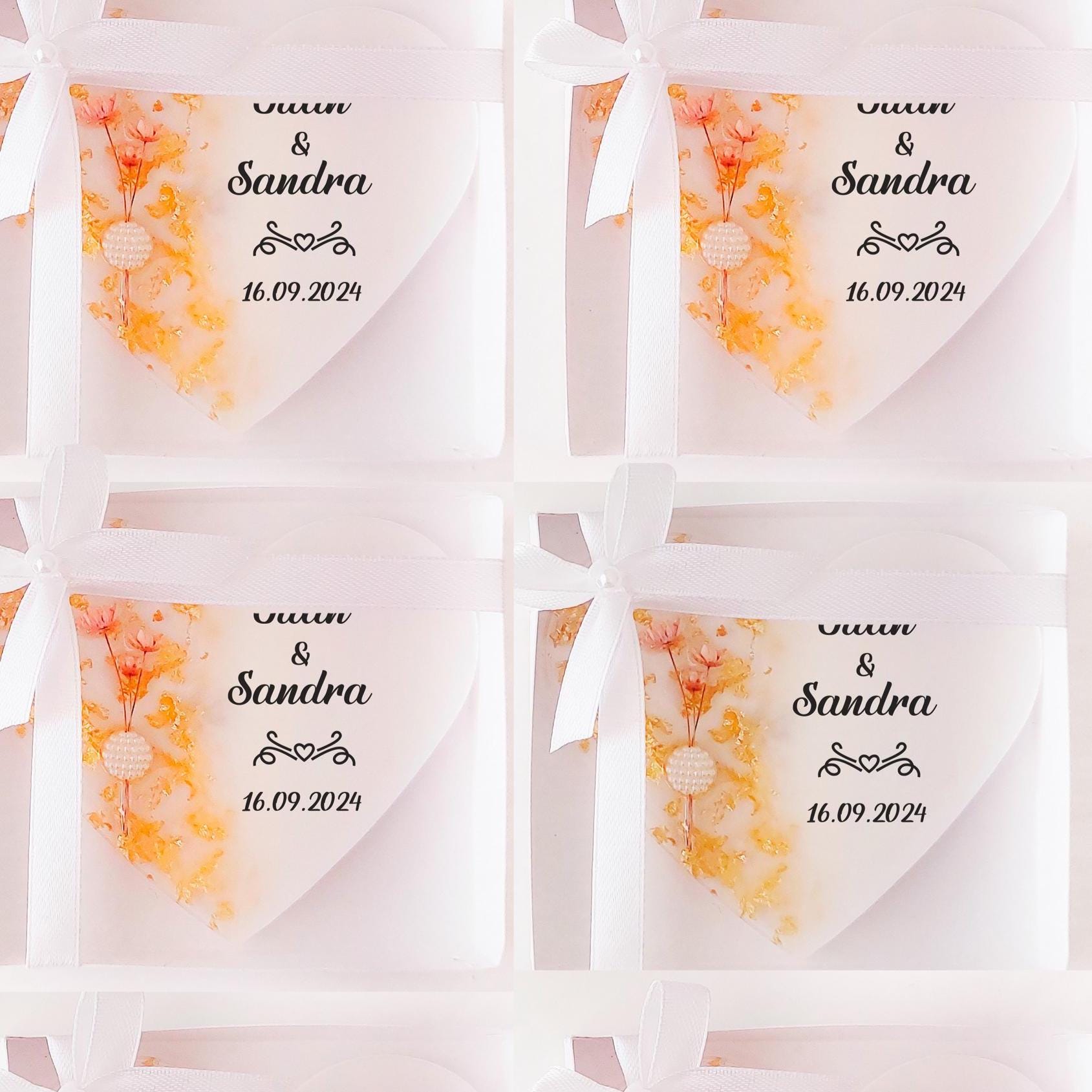 Recuerdo de boda personalizado en forma de corazón